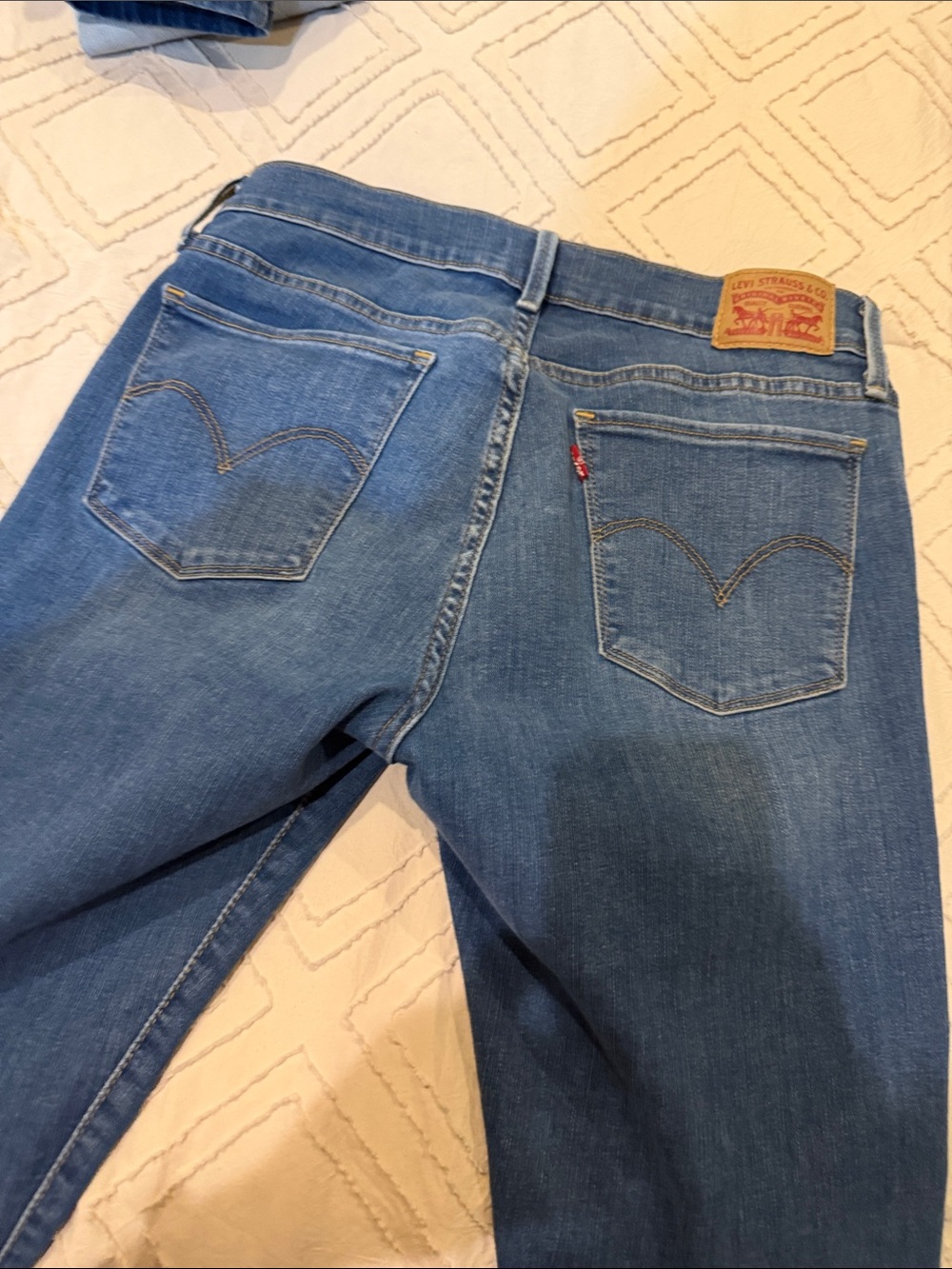 Levi's Women's  Super skinny 710 jeans